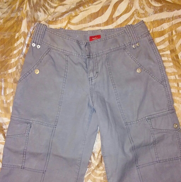 🌺Military Inspired Cargo Capris🌺 - Picture 3 of 3